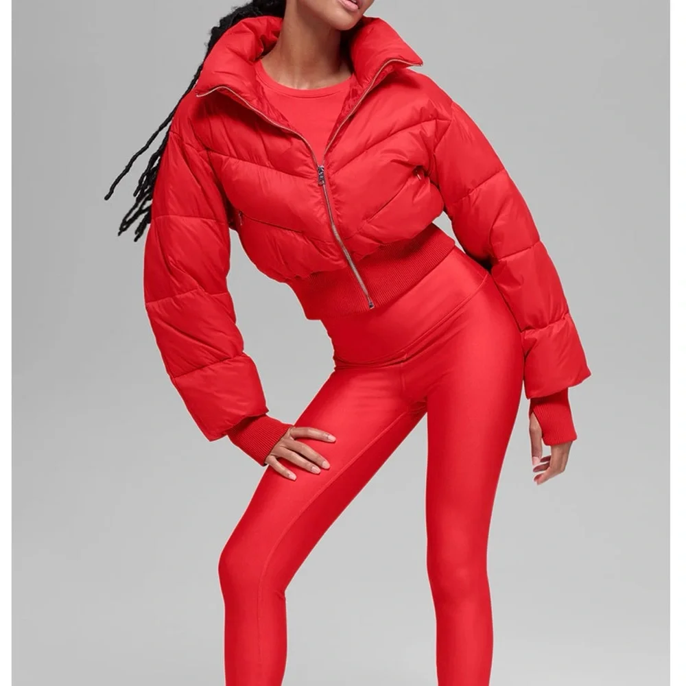 Alo Yogo Red puffer . Alo is the Favorite look
2026 ! Trending Neowwwww - Picture 2 of 3
